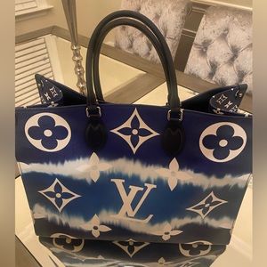 Louis Vuitton Blue bag